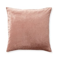 pillows-bold-velvet-aprictot