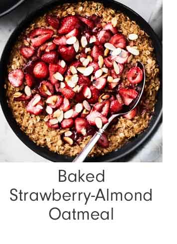 Baked Strawberry-Almond Oatmeal