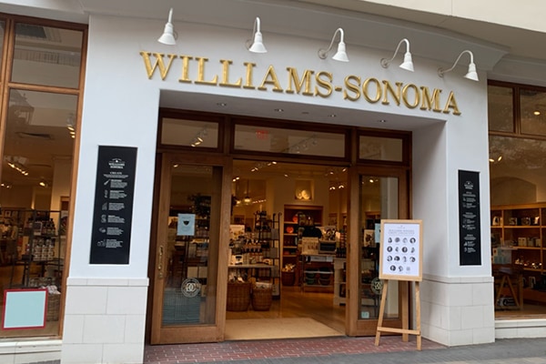 Fashion Valley Store