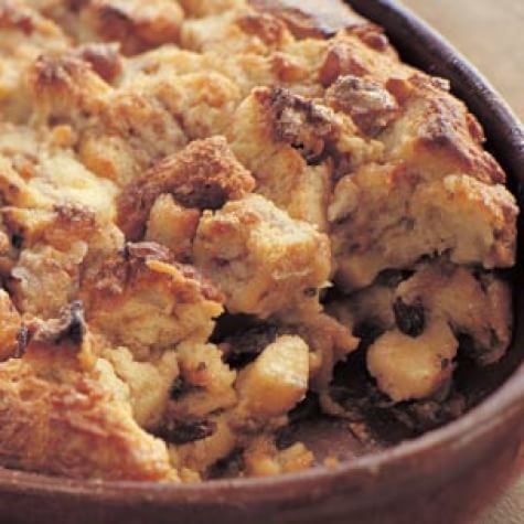 Yard House Bread Pudding Recipe : Yard House Bread Pudding Recipe : "Best dill pickle in ... - Easy bread pudding is one of our favorite dessert recipes.