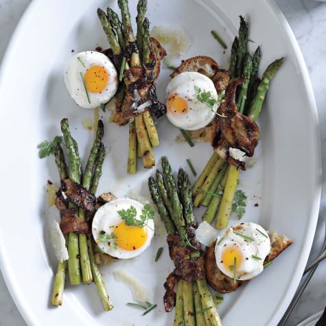 Poached Eggs With Bacon Wrapped Asparagus Williams Sonoma