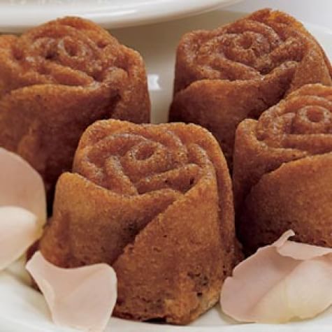 Nordic Ware Sweetheart Rose Muffin Pan 