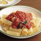 Pasta with Tomato and Toasted Garlic Sauce