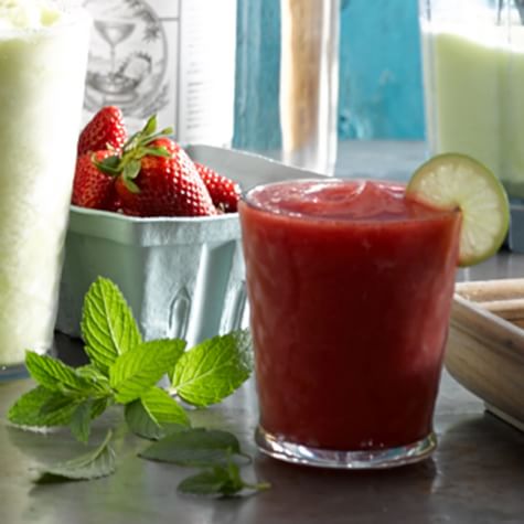 Strawberry Daiquiri in the Ninja Foodi Cold & Hot Blender - The