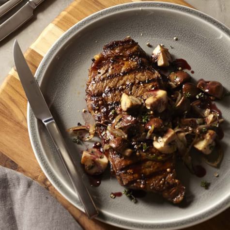 Grilled steak hotsell mushroom sauce