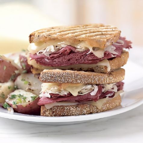 Reuben Sandwich Reuben Sandwich