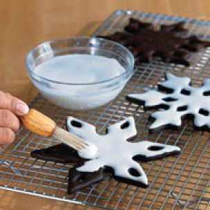 Decorating Holiday Cookies