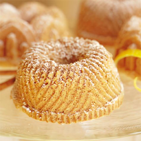 Mini Spice Bundt® Cakes