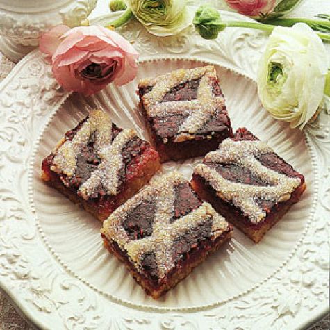 Linzertorte Bars