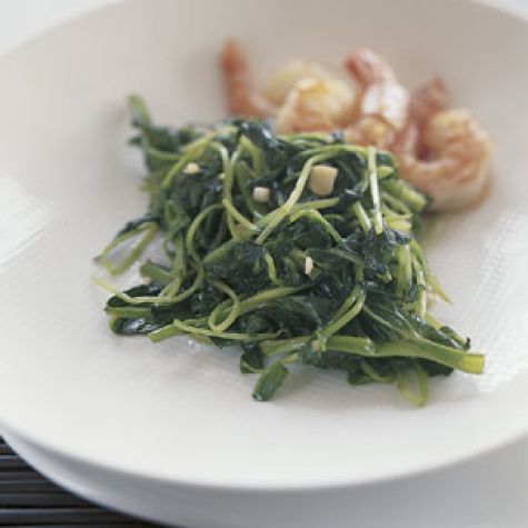 Stir-Fried Pea Shoots with Garlic