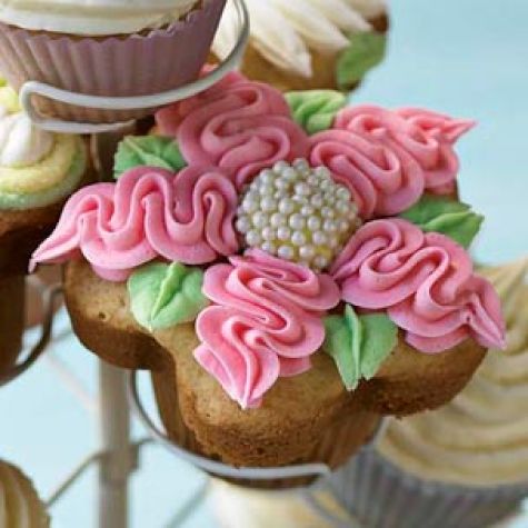 Vanilla Daisy Cupcakes