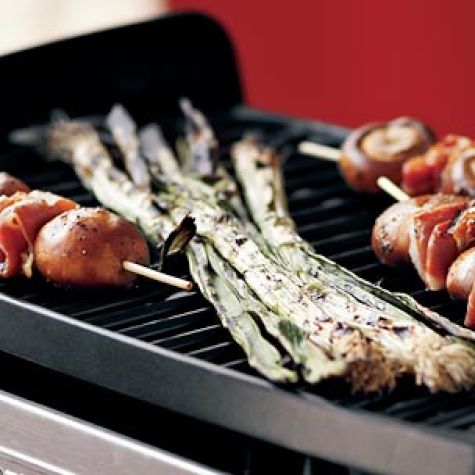 Grilled Green Onions with Romesco