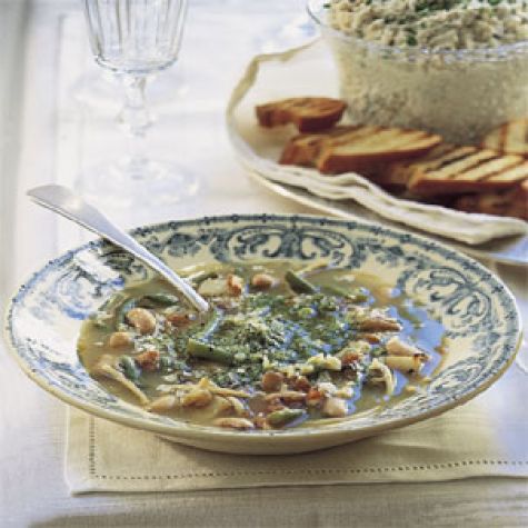 Vegetable Soup with Basil Sauce (Soupe au Pistou)