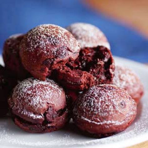 Chocolate Chocolate Chip Puffed Pancakes