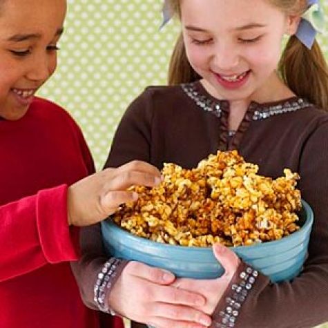 New Year's Nuggets<br> (Chocolate-Caramel Popcorn)