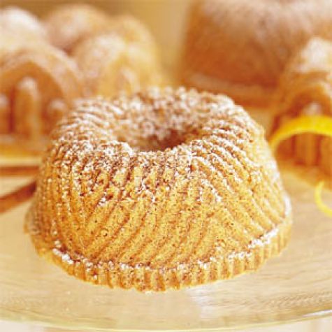 Mini Spice Bundt® Cakes
