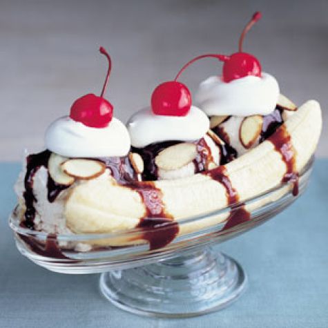 Banana Splits with Hot Fudge Sauce