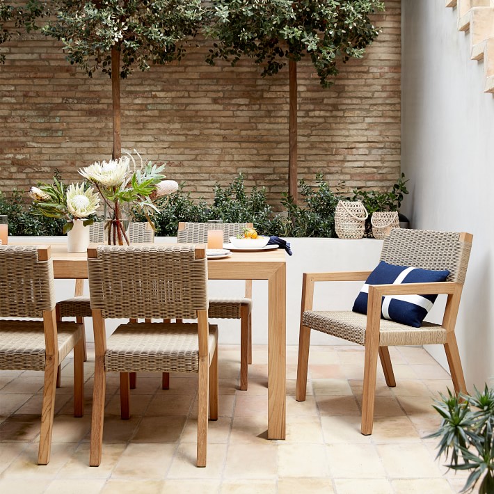 Larnaca Outdoor Teak Extendable Dining Table | Williams Sonoma