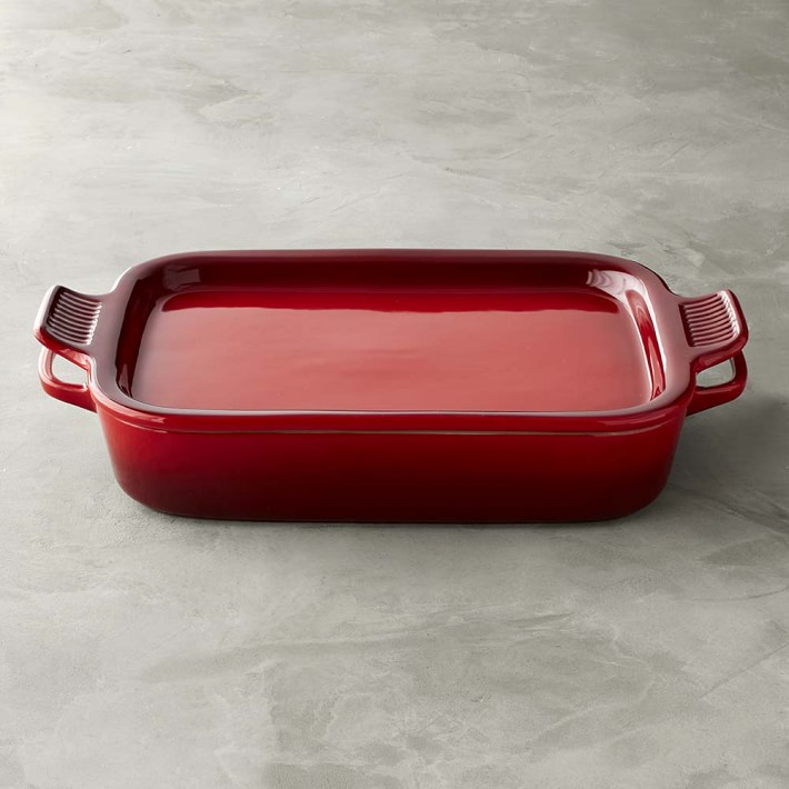 Baking tray with lid