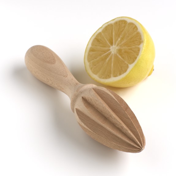 Natural Beech Wood Ergonomic Design Creative Home Wooden Lemon Reamer /& Citrus Squeezer 16 x 3,5 cm Eco-friendly Handy /& Durable Kitchen Tool Manual Juicer