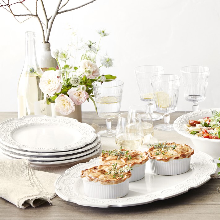 Trisha Yearwood Has a Gorgeous New Tableware Collection At Williams-Sonoma  & The Story Behind It Is So Sweet