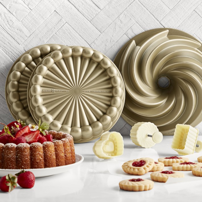 Nordic Ware Nonstick Cast Aluminum Heritage Bundt® Pan Williams Sonoma