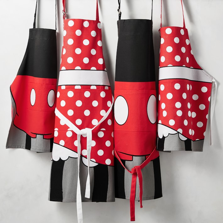 mickey mouse apron and oven mitt set