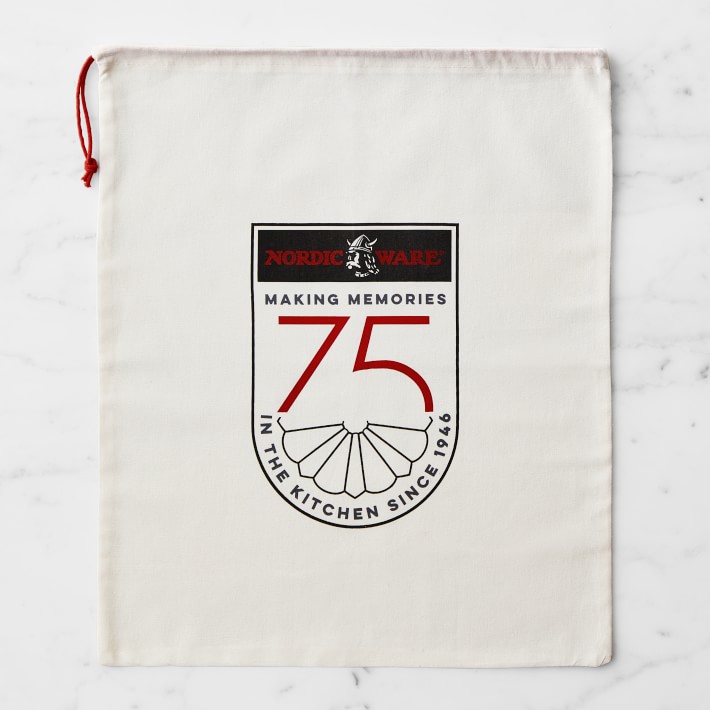 Nordic Ware Bundt & Cakelet Storage Bag Williams Sonoma CA Williams