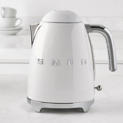 smeg electric kettle cream