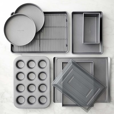 Calphalon Nonstick Bakeware Set, 10-Piece Set Includes Baking Sheet, Cookie  Sheet, Cake Pans, Muffin Pan, and More, Dishwasher Safe, Silv