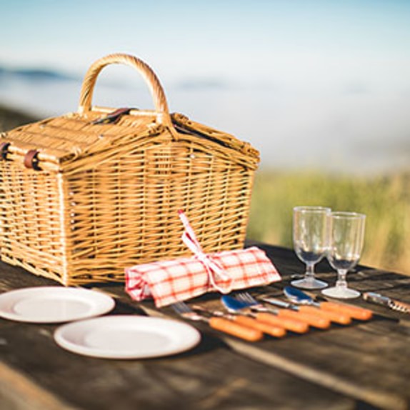 Mayfair Picnic Basket Williams Sonoma
