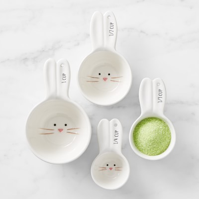 Williams Sonoma Plastic Liquid Measuring Cups