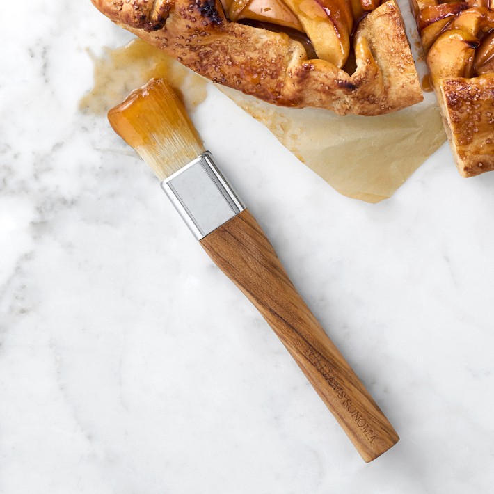 Williams Sonoma Olivewood Fluted Pastry Cutter, Baking Tools