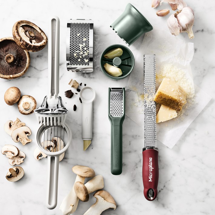 Brush for cleaning mushrooms – Chef'n