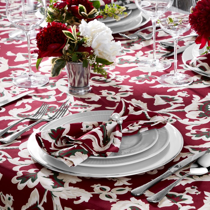 Set of 3 red fruit scented hangers 25g Furniture for Professionals -  Decoration Brands