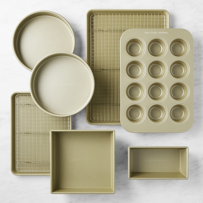 Williams Sonoma Goldtouch® Pro Nonstick 9-Piece Bakeware Set