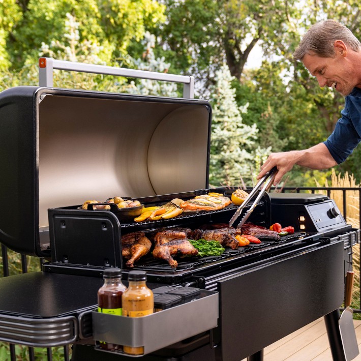 https://assets.wsimgs.com/wsimgs/ab/images/dp/wcm/202333/0104/traeger-ironwood-xl-grill-3-o.jpg