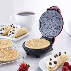 Rise by Dash RMWH001GBRS06 Mini Heart Waffle Maker, Pink – Toolbox Supply