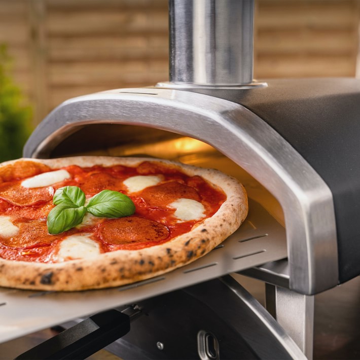 Review: Hands On With The Ooni Fyra Wood-Fired Portable Pizza Oven