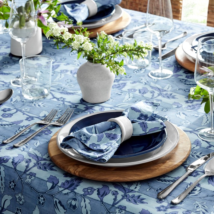 https://assets.wsimgs.com/wsimgs/ab/images/dp/wcm/202334/0017/summer-floral-tablecloth-1-o.jpg