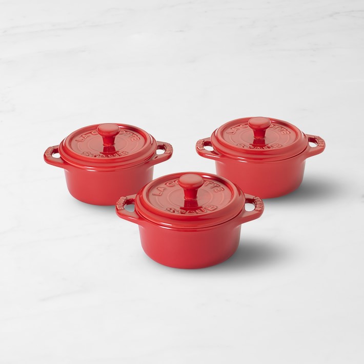 Cuisinart Chef's Classic Ceramic Bakeware-Set of 2, 10 Ounce Mini Round  Covered Cocottes, Red