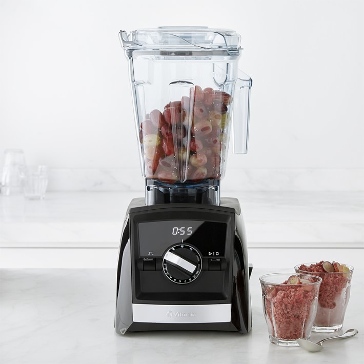Why such high walls on the blade base for the Personal Cup Adapter? : r/ Vitamix