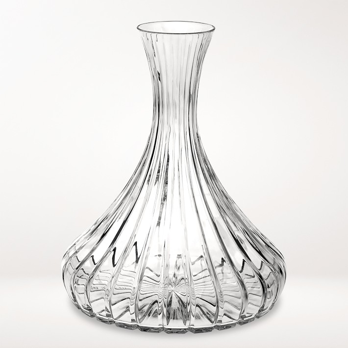 Christmas Wine Carafe With Cordial Or Liqueur Glasses