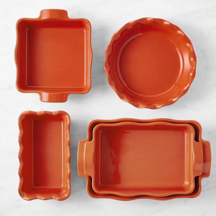 White Ruffle 5-Piece Bakeware Set