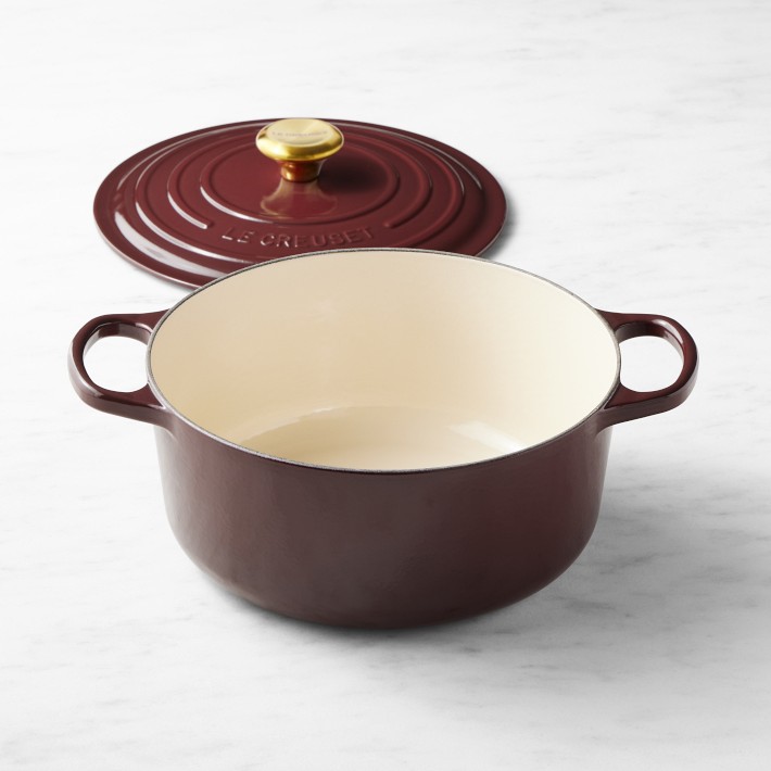 https://assets.wsimgs.com/wsimgs/ab/images/dp/wcm/202339/0335/le-creuset-signature-enameled-cast-iron-round-oven-o.jpg