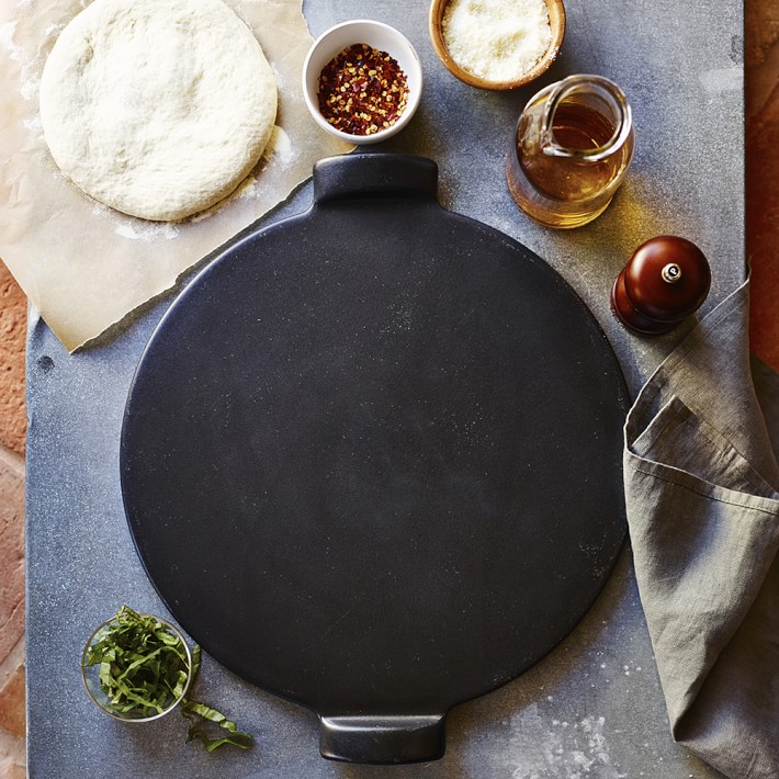 Emile Henry Pizza Stone - Black