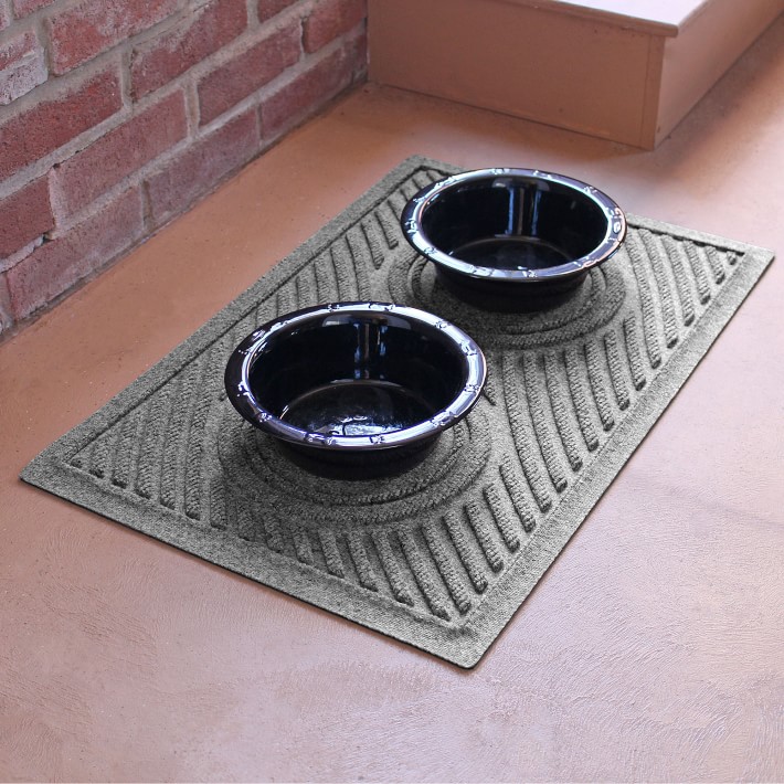 https://assets.wsimgs.com/wsimgs/ab/images/dp/wcm/202340/0040/waterhog-waves-dog-bowl-mat-o.jpg