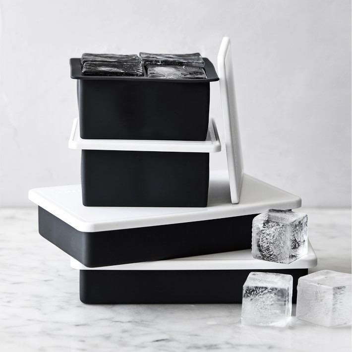 https://assets.wsimgs.com/wsimgs/ab/images/dp/wcm/202340/0062/williams-sonoma-classic-king-cube-tray-with-lid-set-of-2-o.jpg