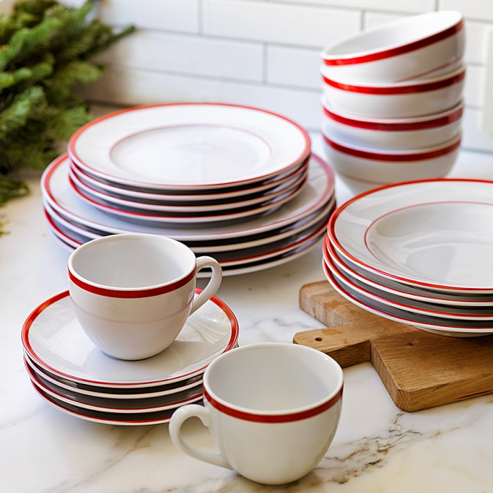 Lot - Williams-Sonoma set of 8 red and white Brasserie dishes
