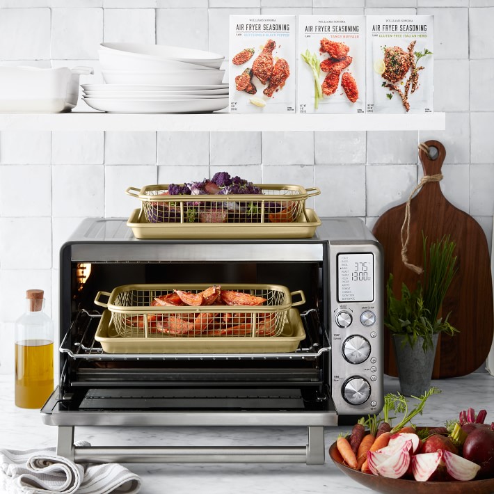 Williams Sonoma Goldtouch® Pro Nonstick Non Corrugated Quarter Sheet with Cooling  Rack